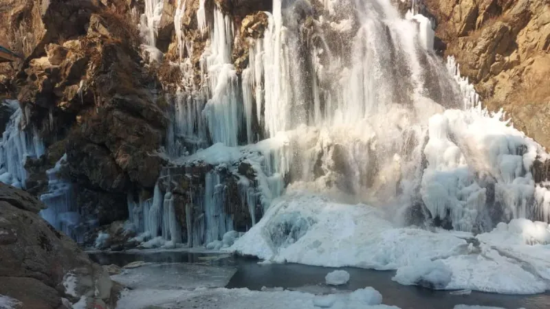 Drung Waterfall